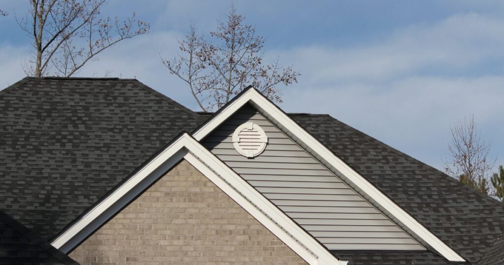 Roofer in Spring